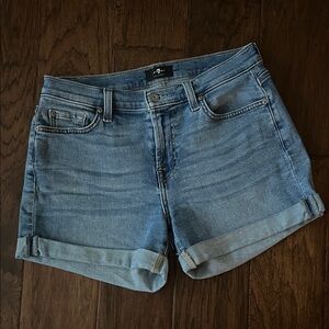7 for all mankind Women's Light Blue Denim Roll-Cuff Shorts